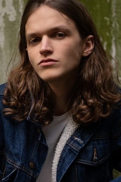 Nathaniel Spender backdrop