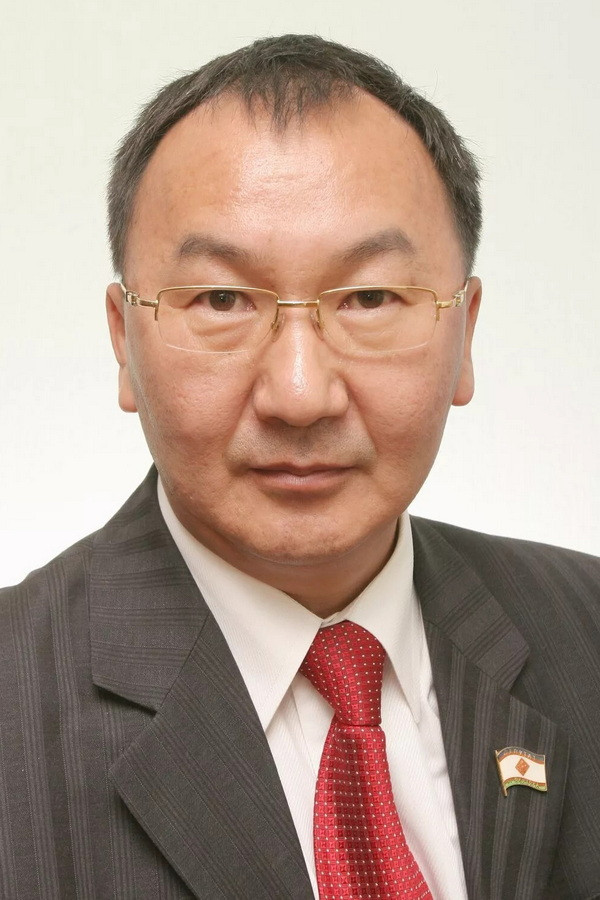 Aleksandr Danilov backdrop