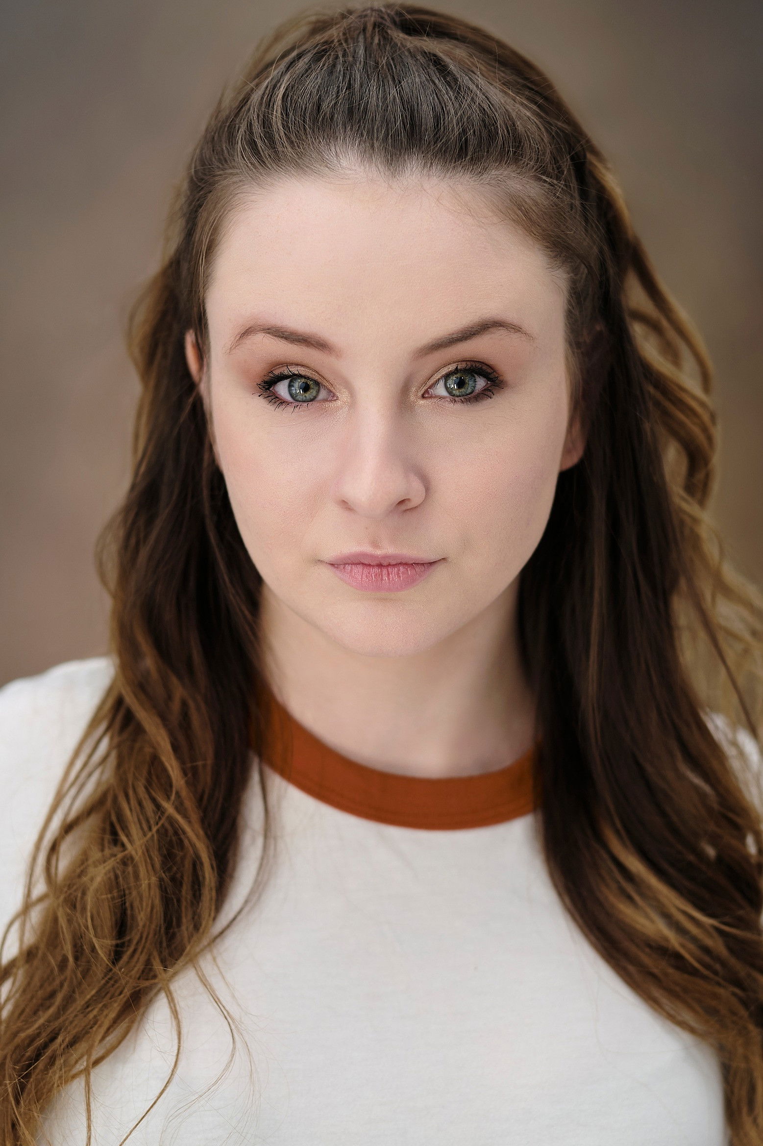 Ali Dusinberre backdrop