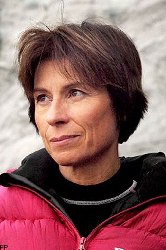 Laurence de La Ferrière backdrop