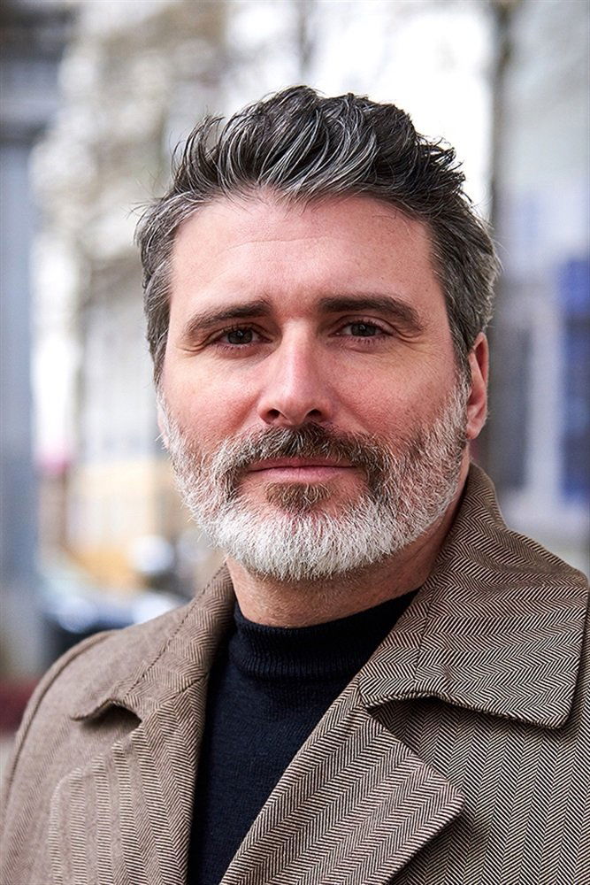 Pascal Gimenez backdrop