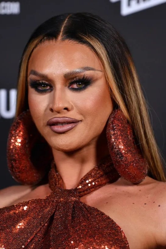 Sasha Colby backdrop