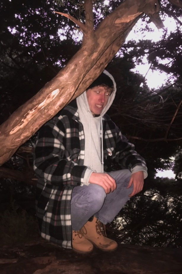 Ewan Ross Hastie backdrop