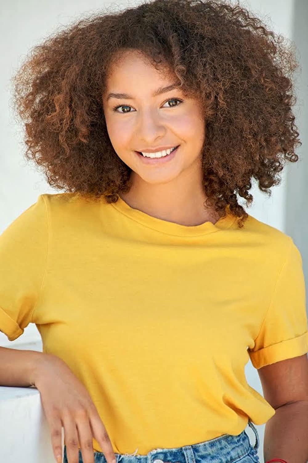 Cheyenne Hinojosa backdrop