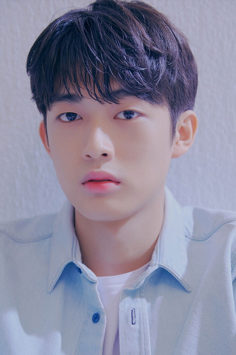 Heo Won-seo backdrop