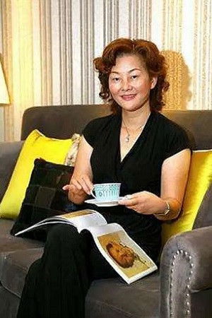 Lanfang Han backdrop