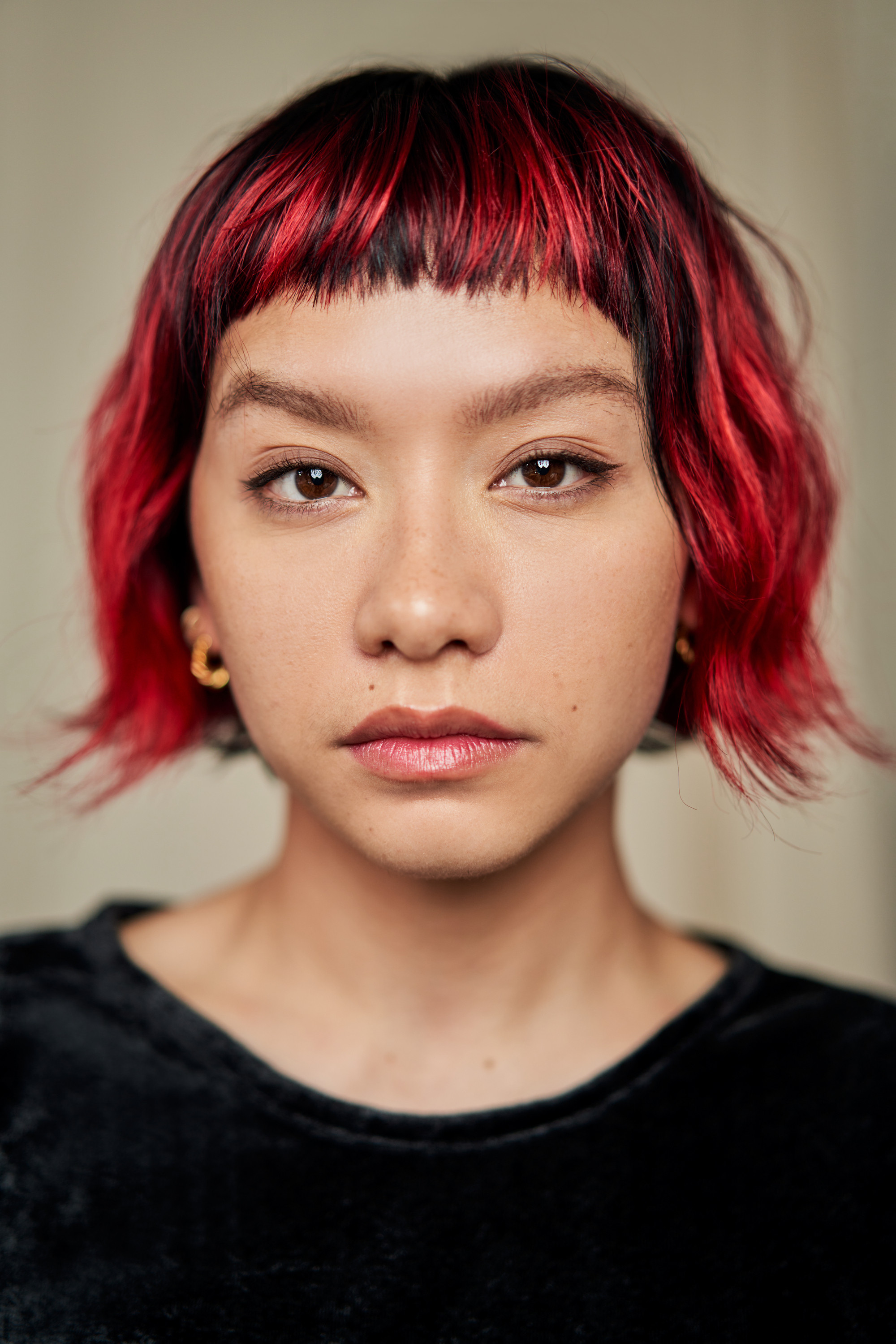 Isabelle Suwan backdrop