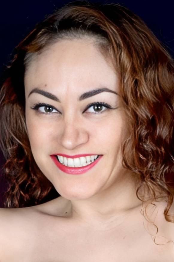 Isadora Villa backdrop