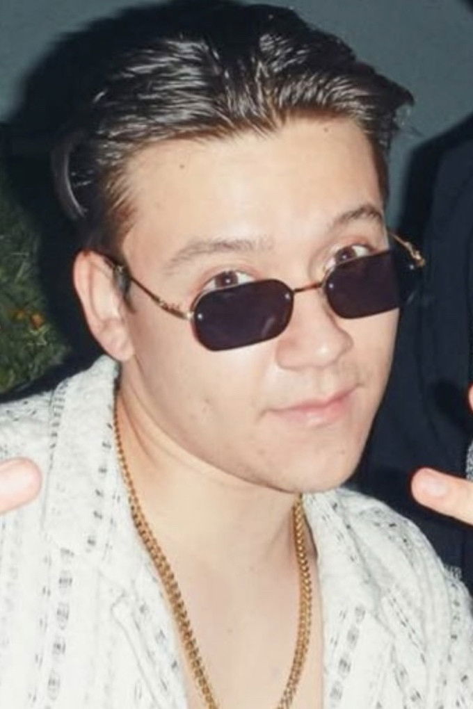 Juan Carlos Mendoza backdrop