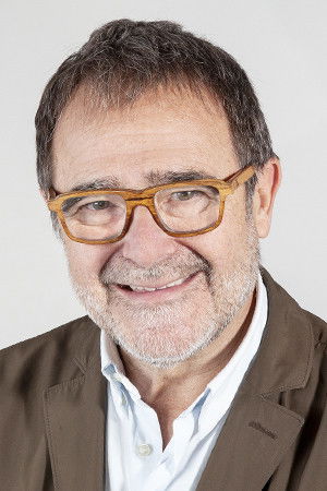 Alberto Anaut backdrop