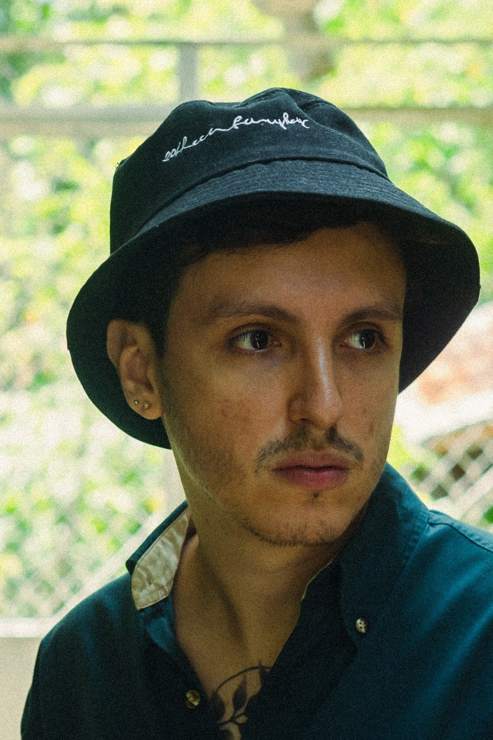 Mauricio Uribarri backdrop