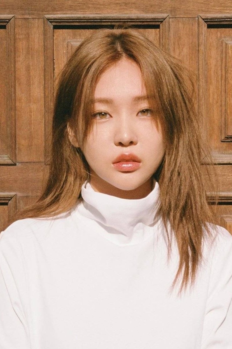 Yang Yoo Jin backdrop