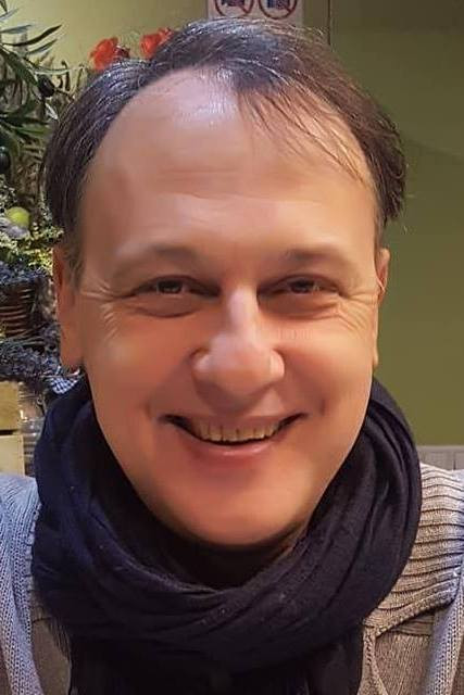 Serhiy Ladyesov backdrop