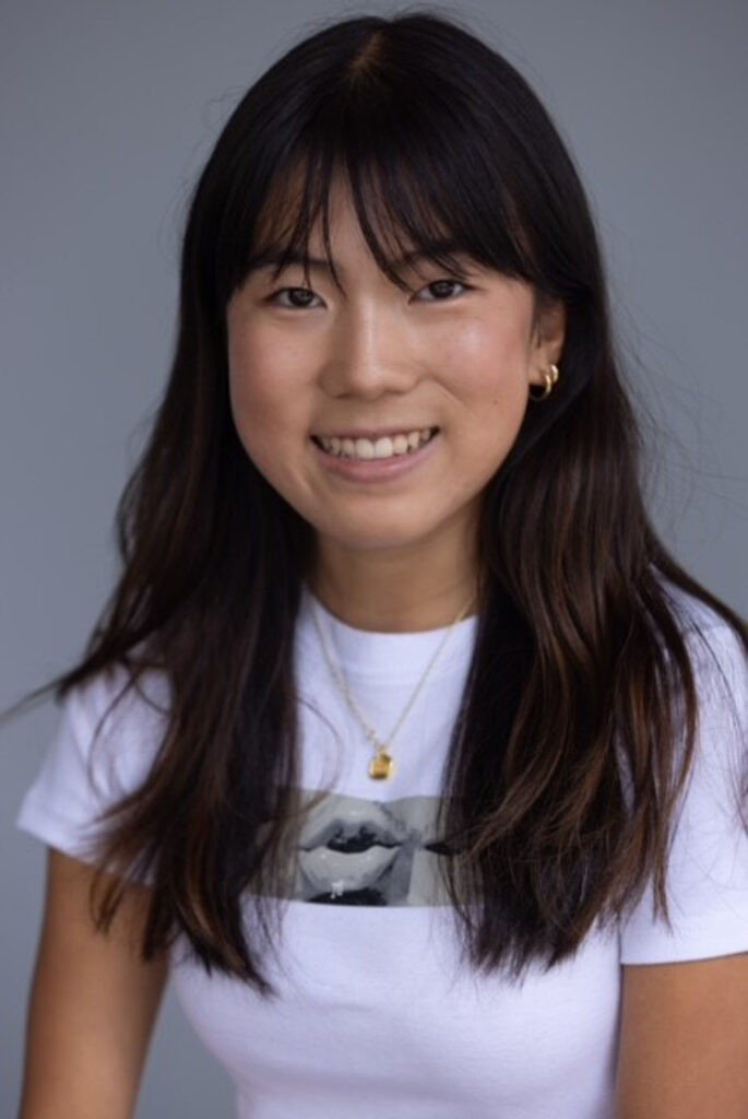 Riya Mandrawa backdrop