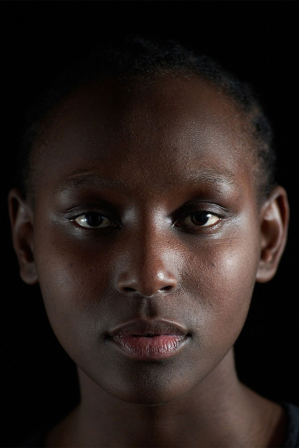 Aline Amike backdrop