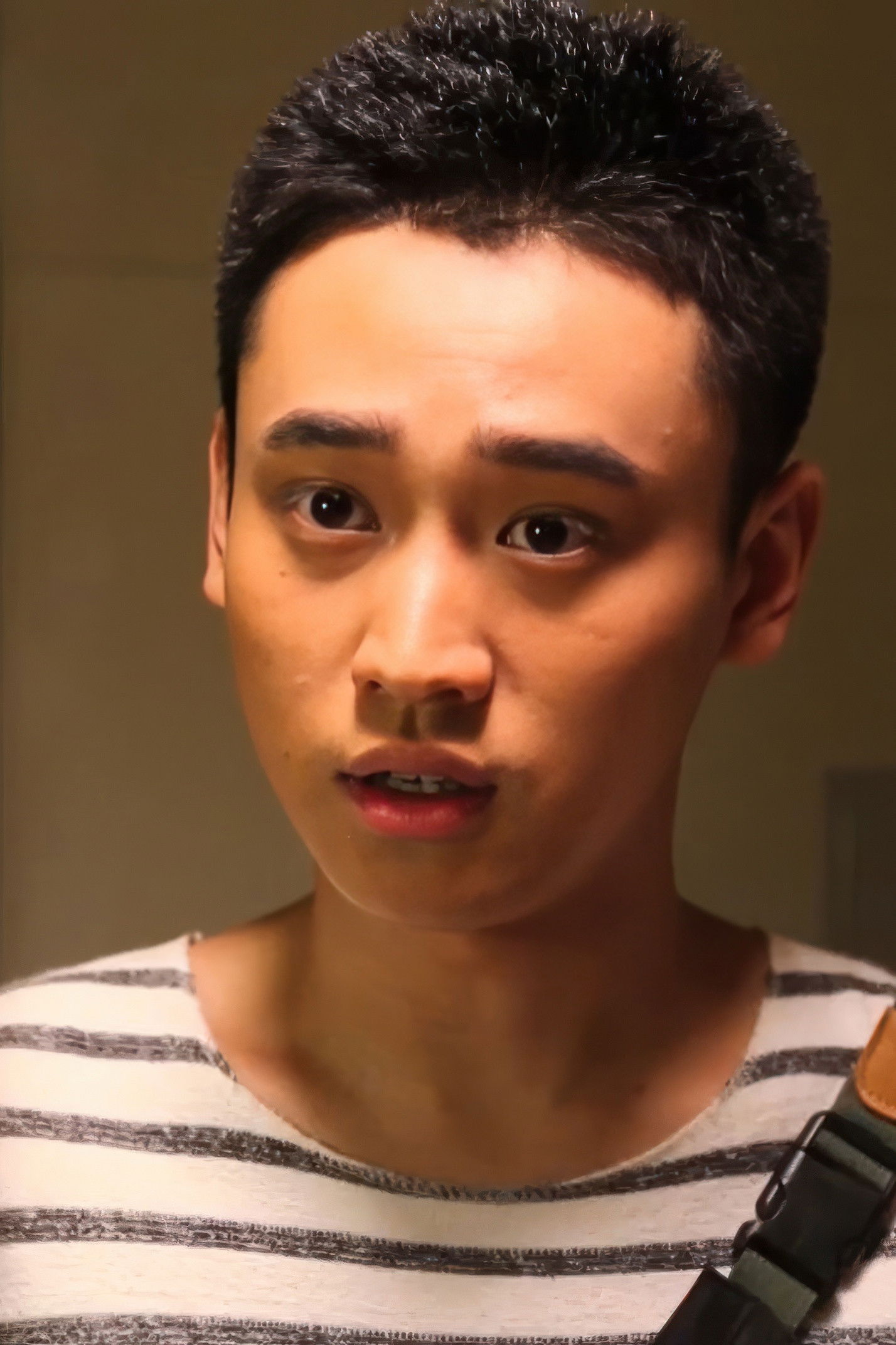 Xiaopeng Li backdrop