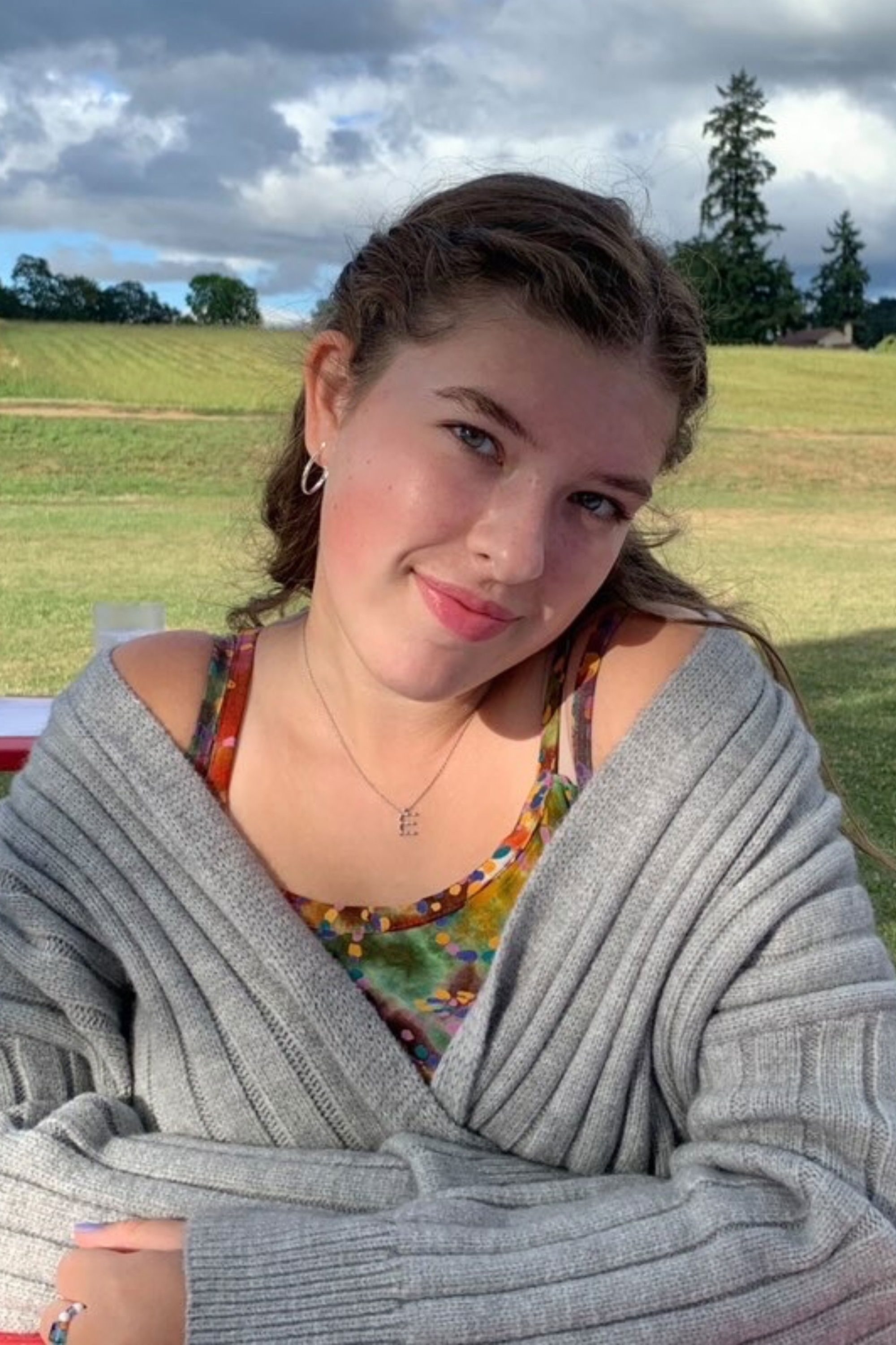 Ellie Smith backdrop