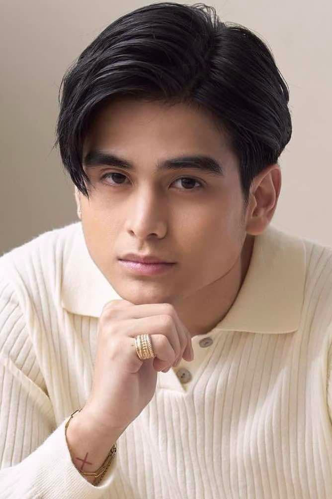 Will Ashley backdrop