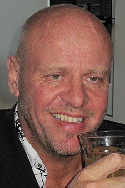 Steen Svare backdrop