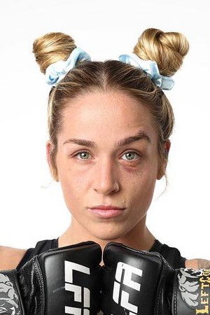 Alandria Brown backdrop