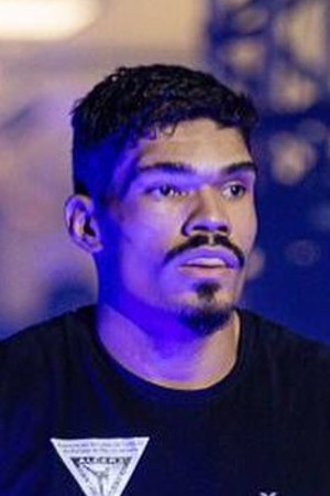 Lucas Fernando backdrop