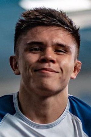 Lone'er Kavanagh backdrop