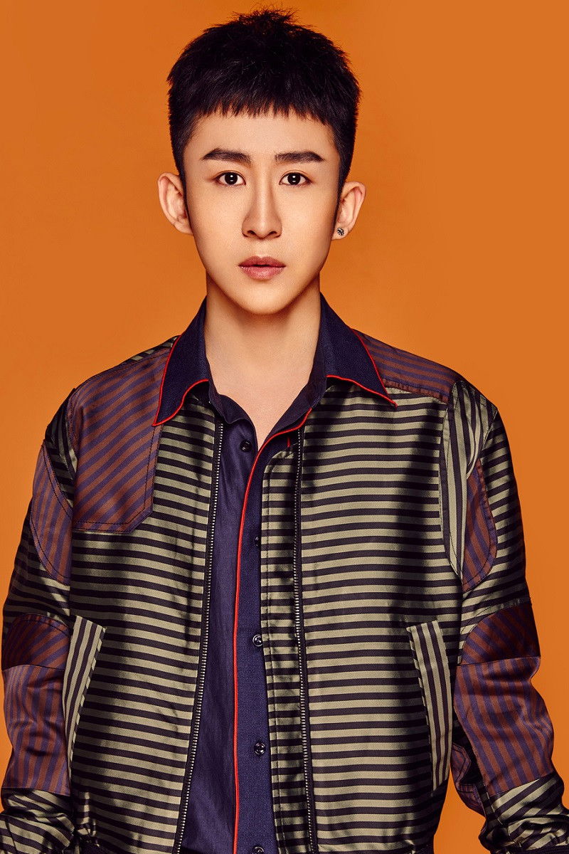 Zang Yi Ren backdrop