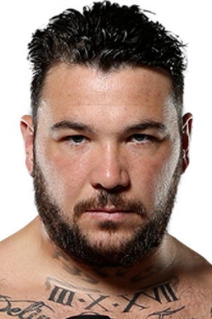 Louie Sutherland backdrop