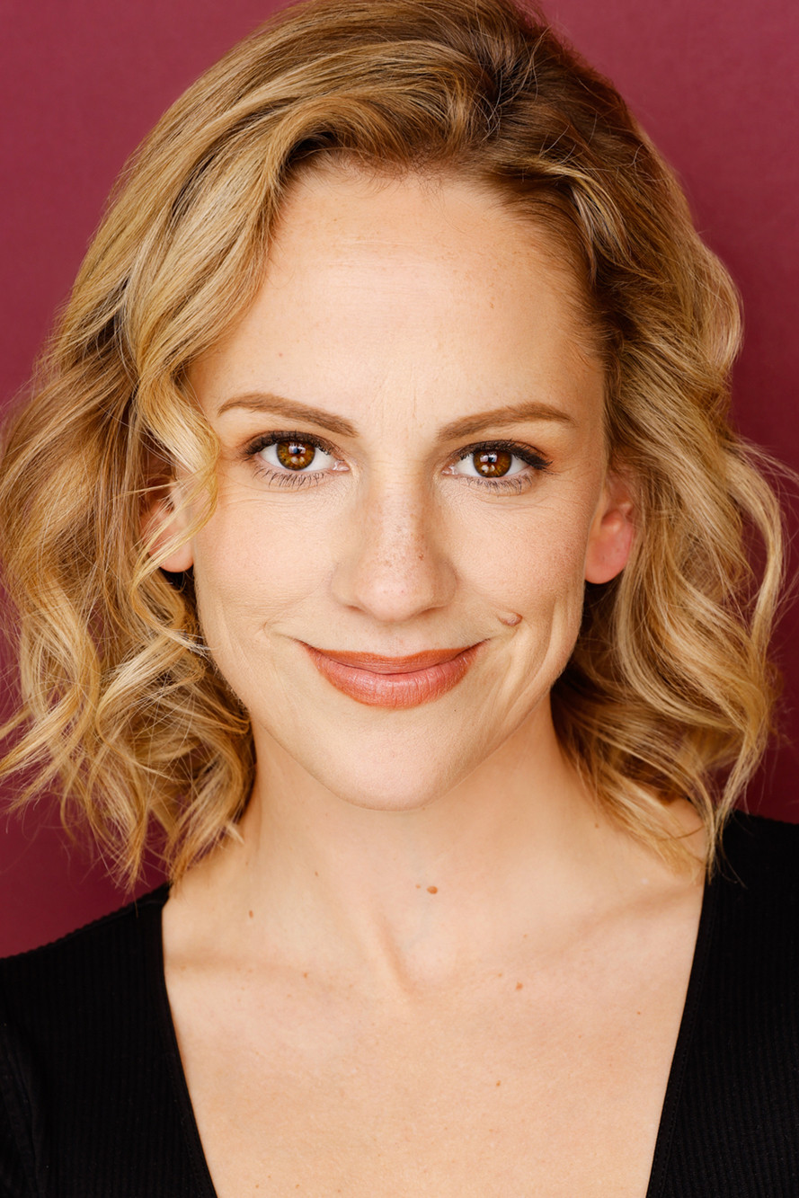 Liana Giurissevich backdrop