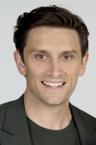 Sam Taunton backdrop