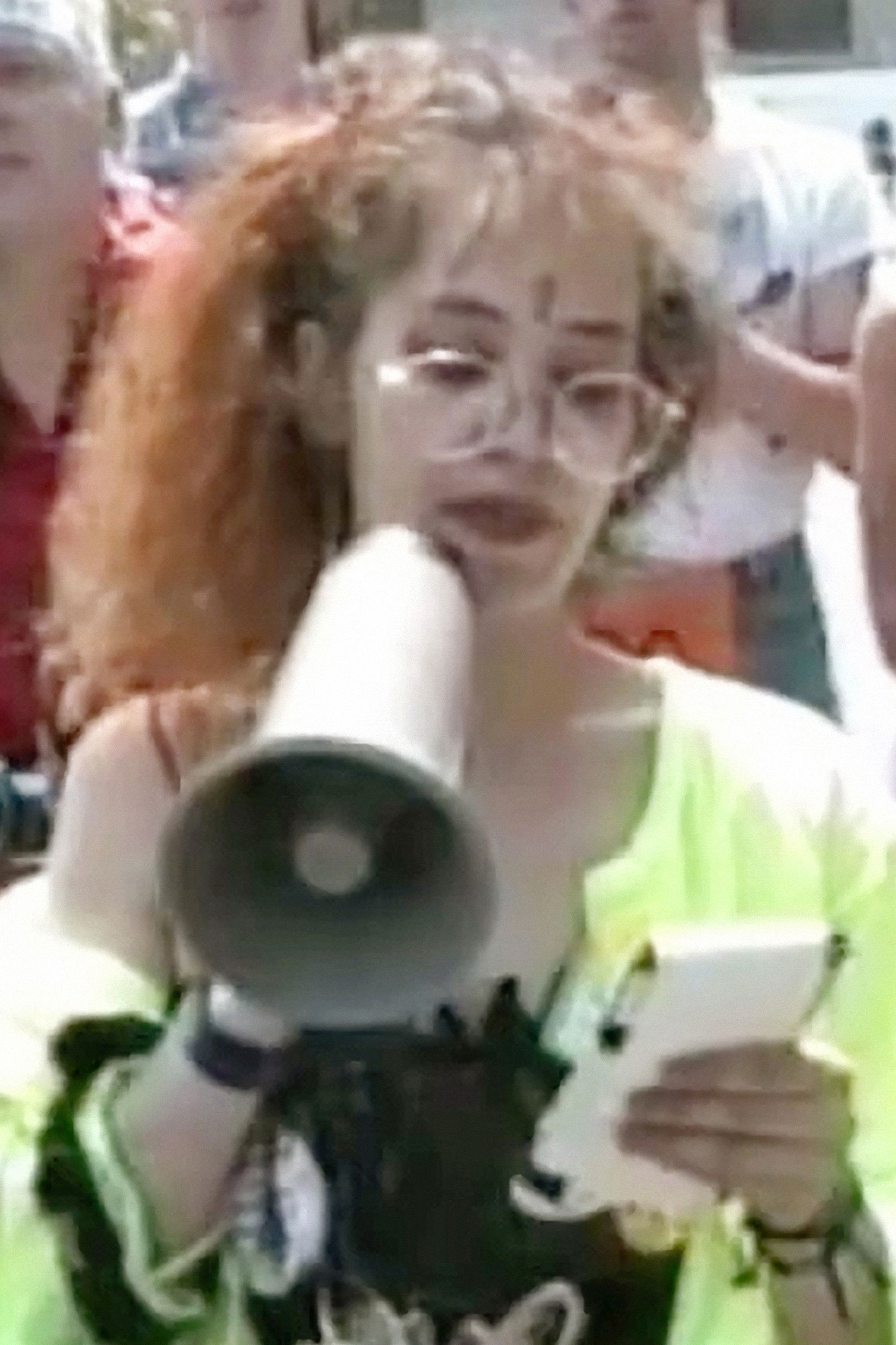 Tracey Tief backdrop