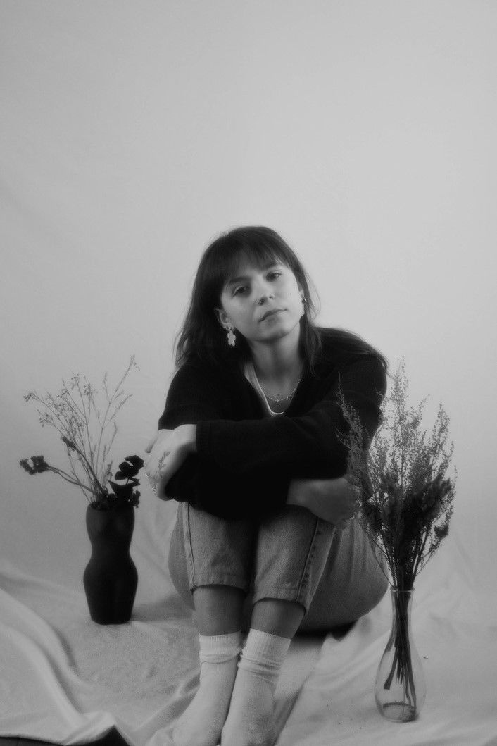 Zeaué Colombe St-Pierre backdrop