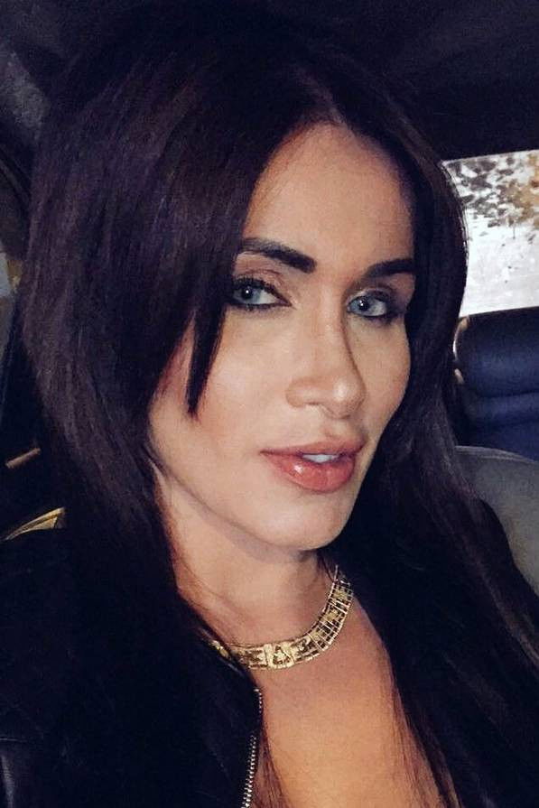 Stefanía Cedeño backdrop