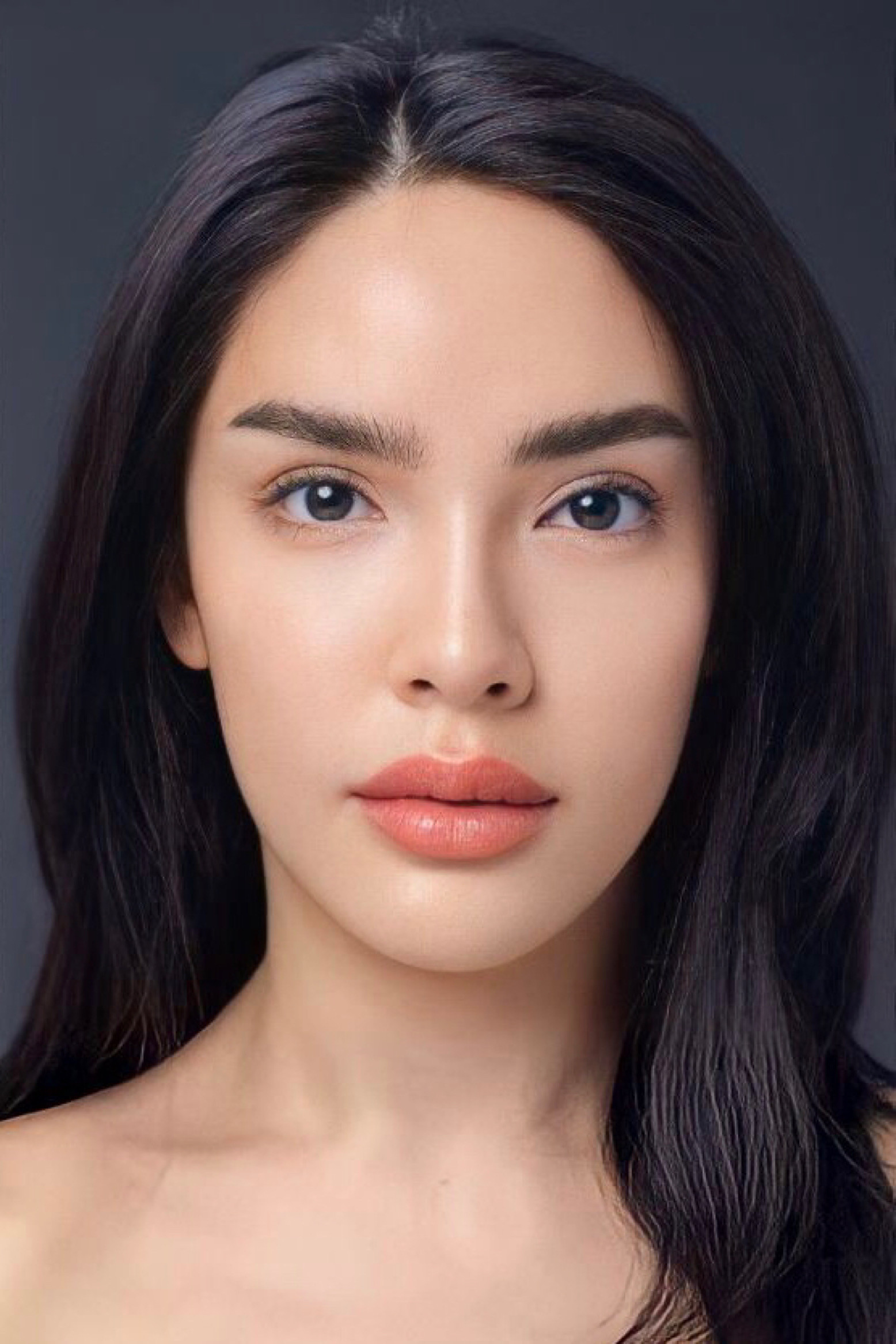 Nisamanee Lertvorapong backdrop