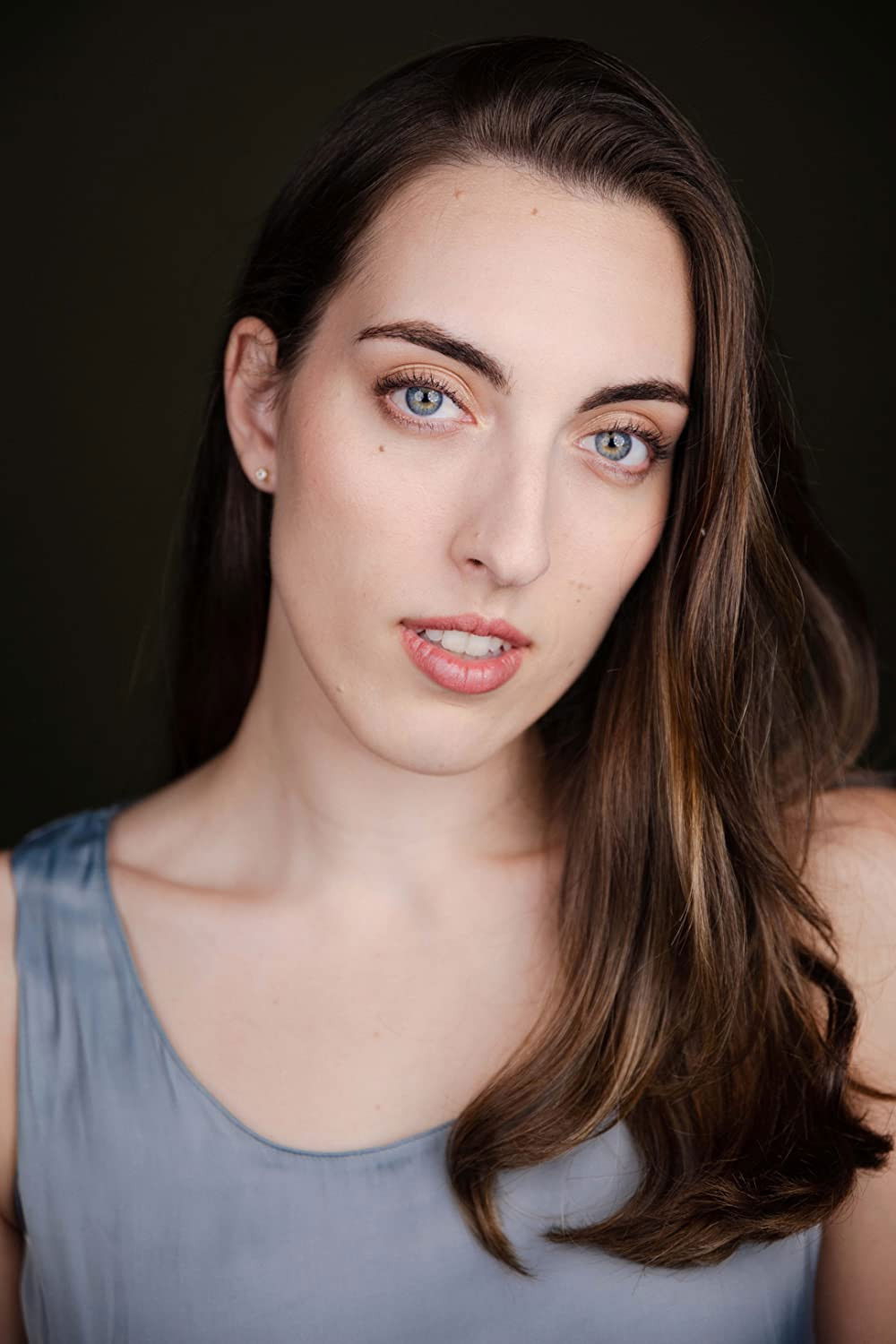 Suzanna Crismani backdrop