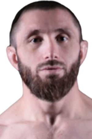 Yunus Evloev backdrop