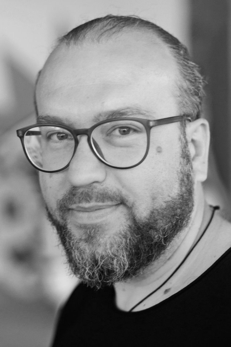 Roman Minin backdrop