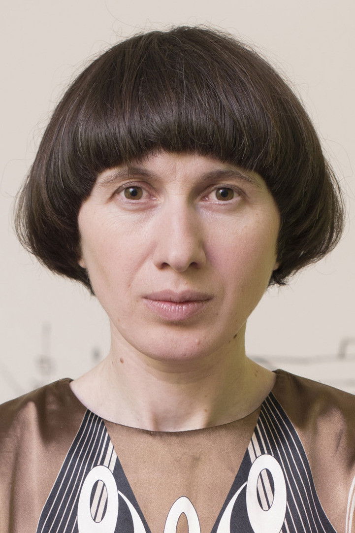Alevtina Kakhidze backdrop