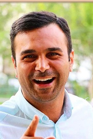 Majid Mahindoost backdrop