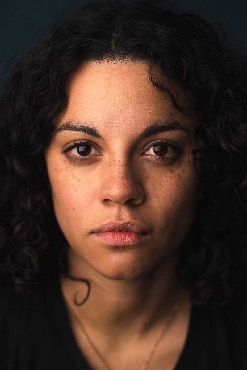 Anoushka Lucas backdrop