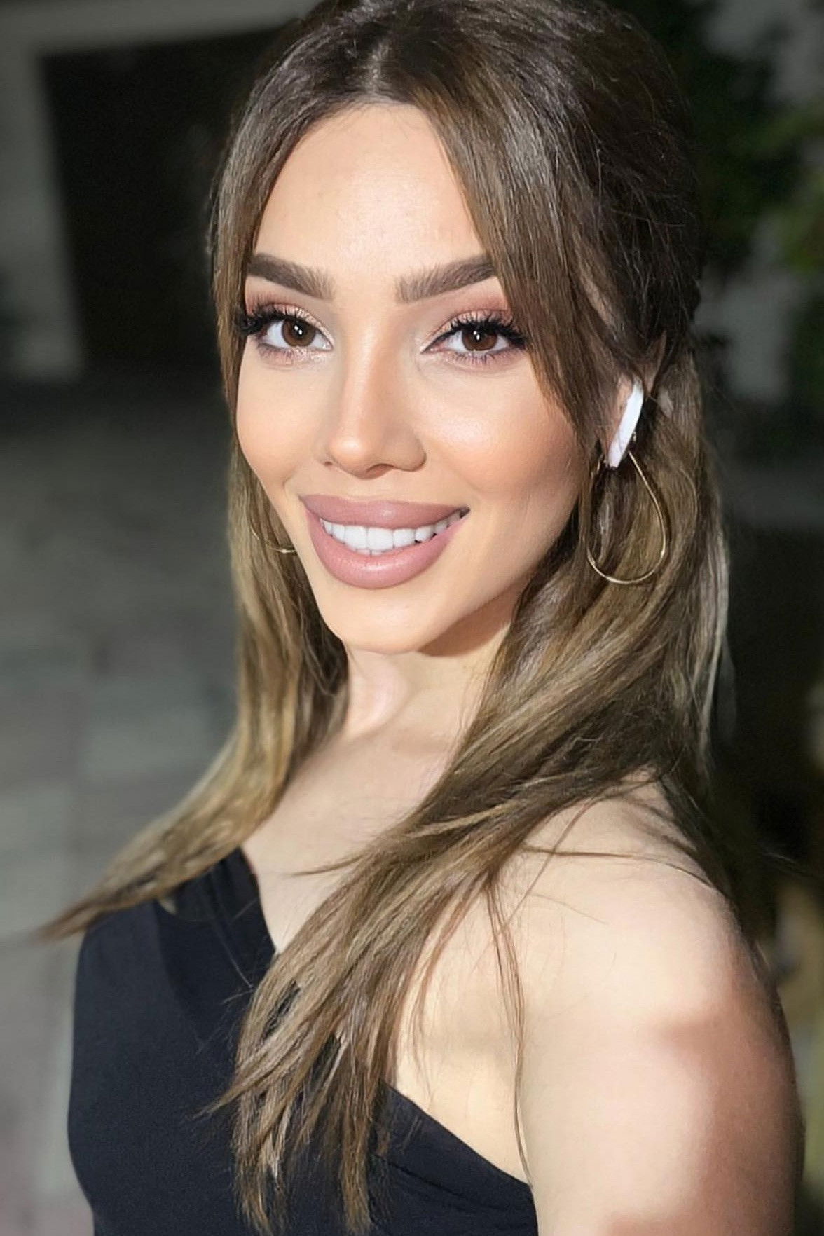 Arzu Abdulova backdrop