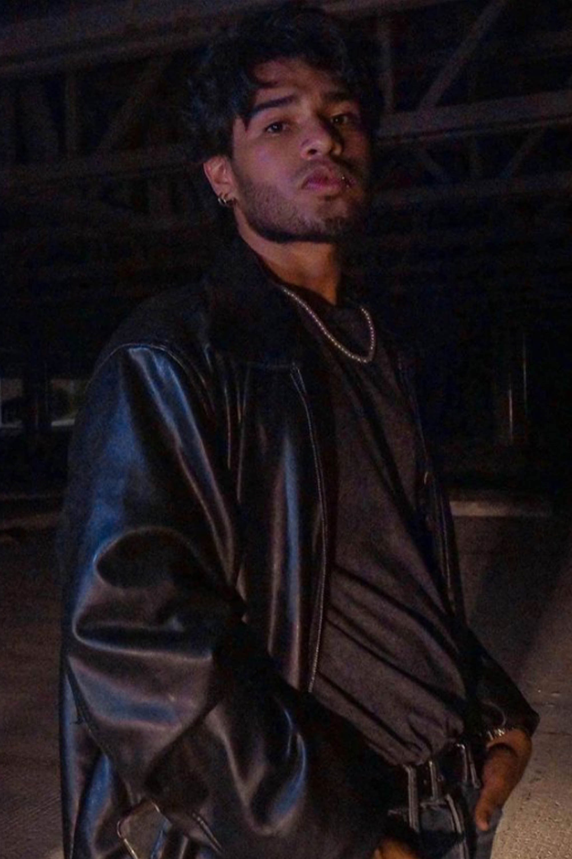 Efraín Escobar backdrop