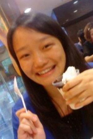 Long Sian-Huei backdrop