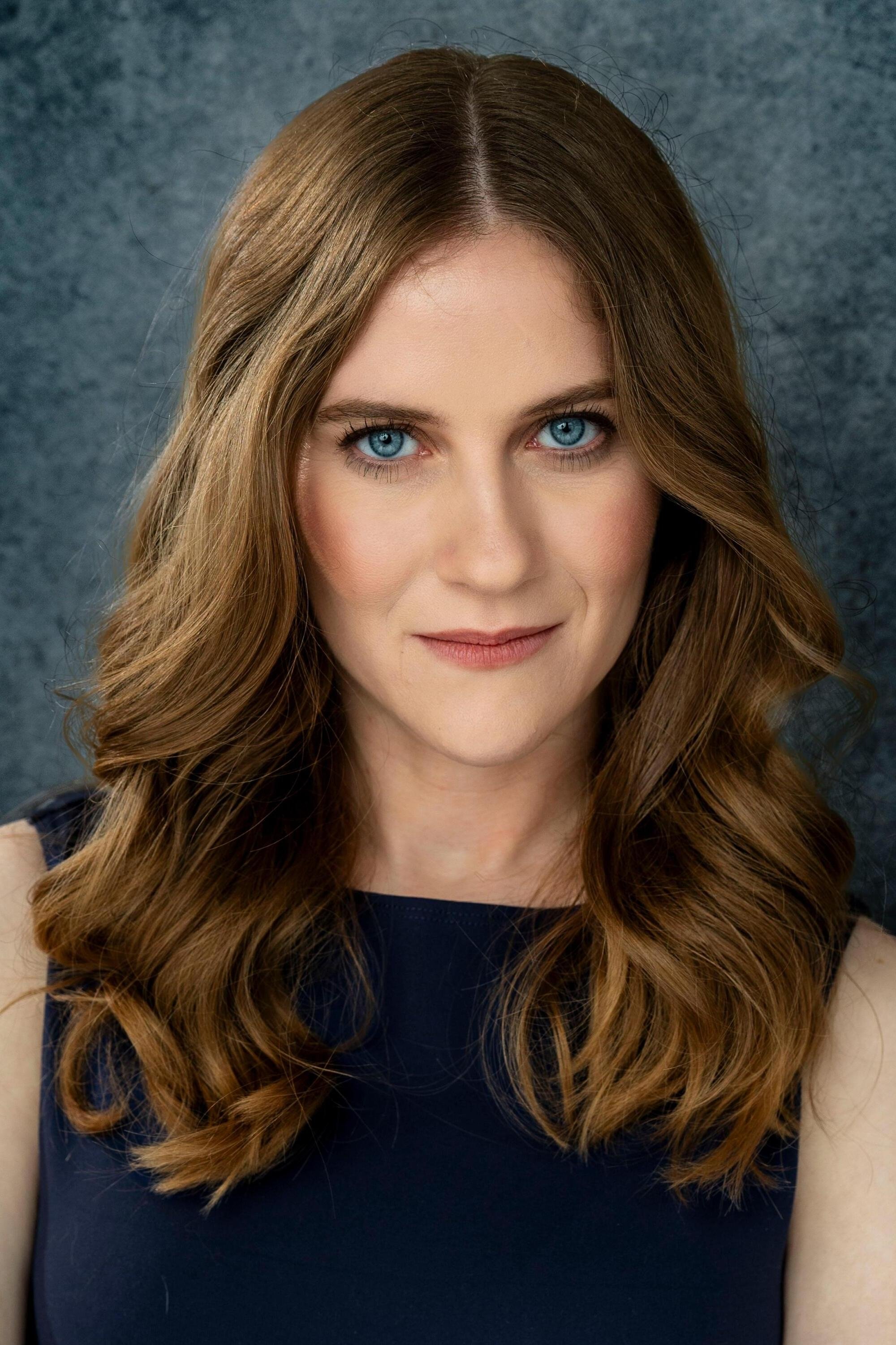 Holly Anspaugh backdrop