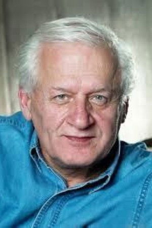 Akbar Alemi backdrop