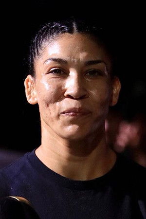 Leanne Calderon backdrop