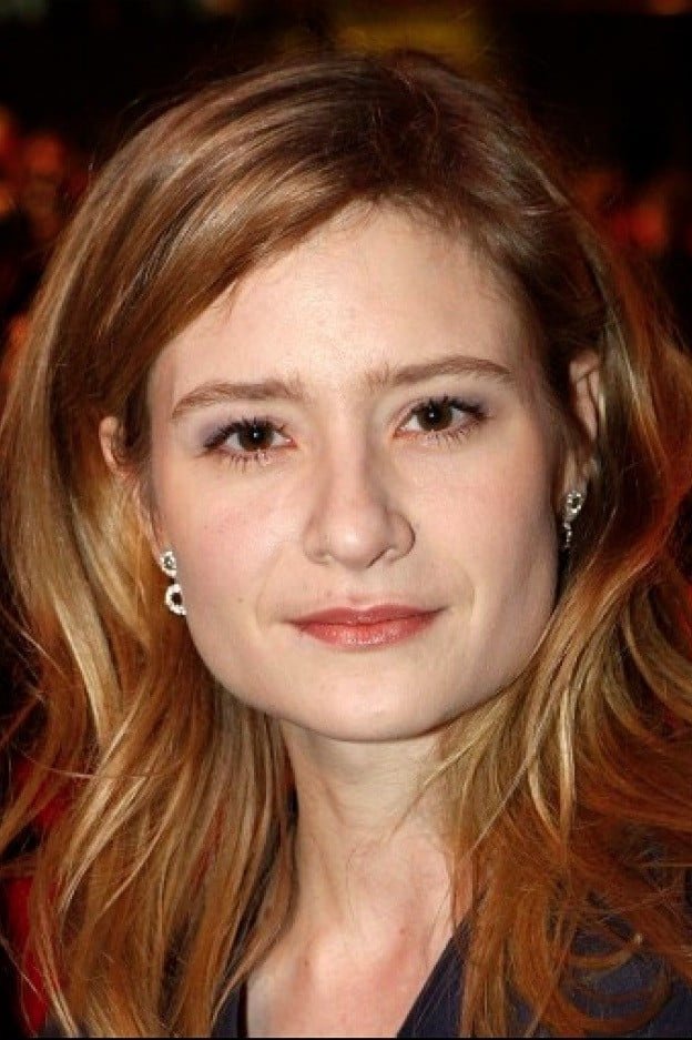 Julia Jentsch backdrop