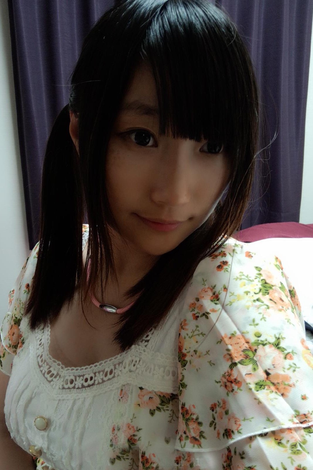 Shuang Wang backdrop