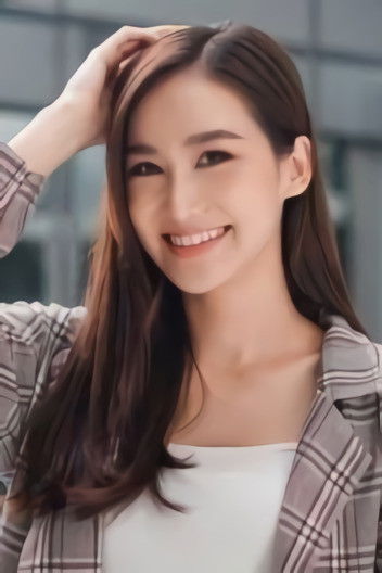 Atcharee Buakhiao backdrop