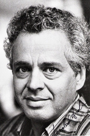 Michael Ande backdrop